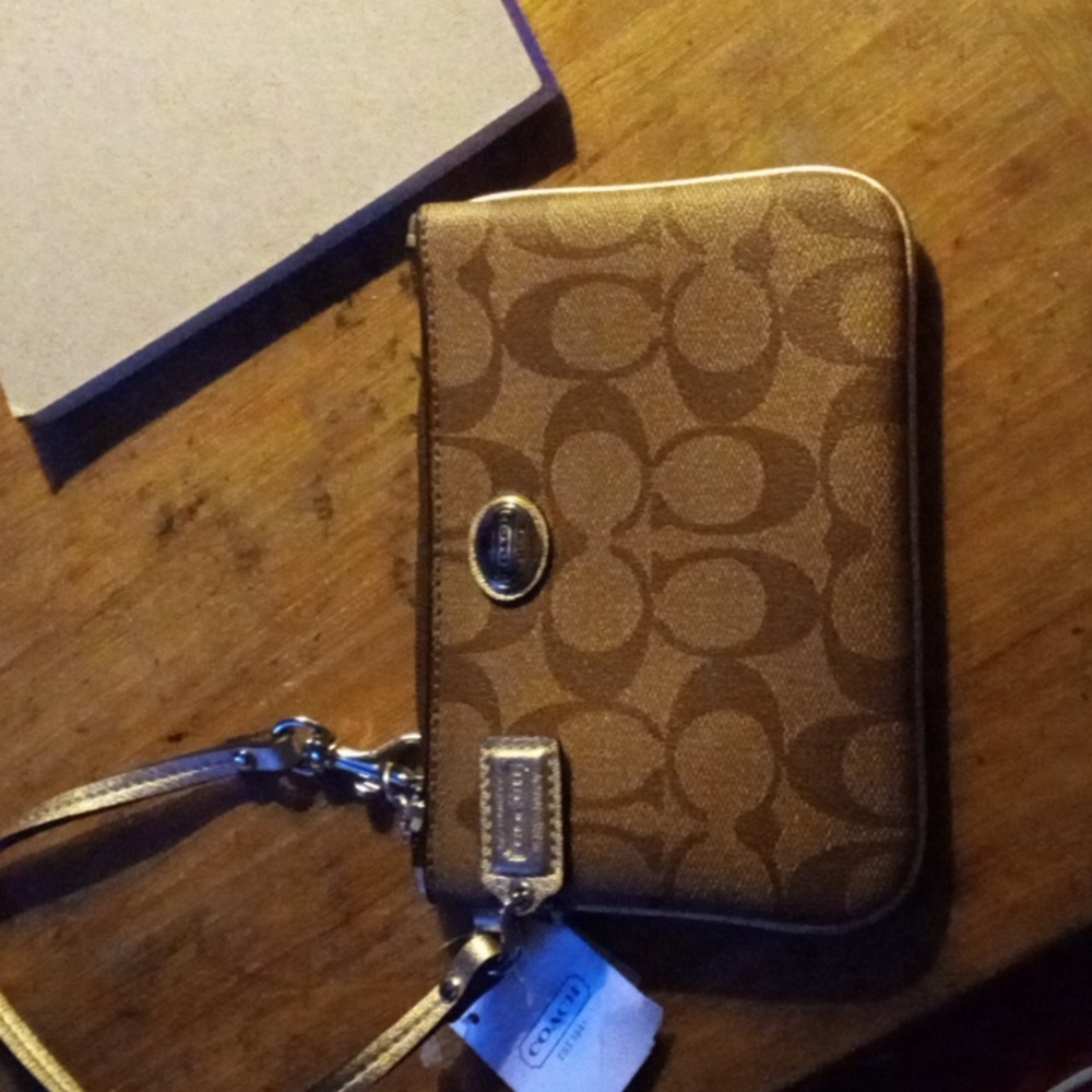 Wrist wallet